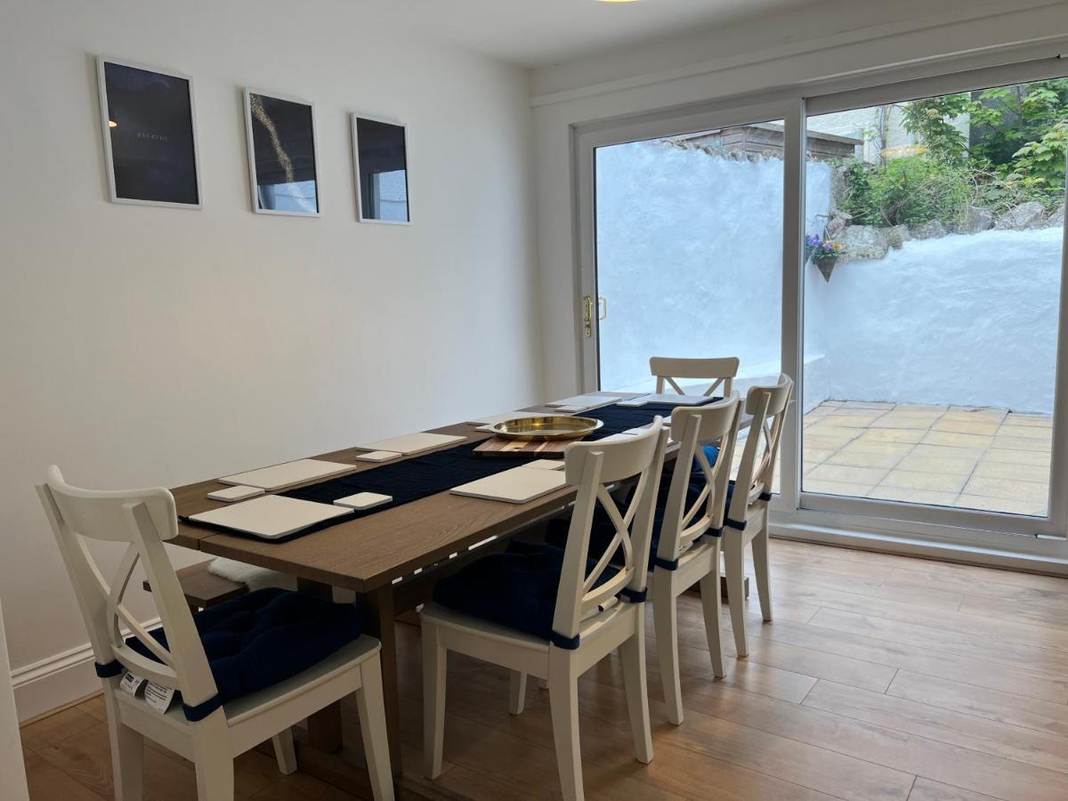Heathcliff - 5 Bedroom House In Town Centre Tenby Exterior foto