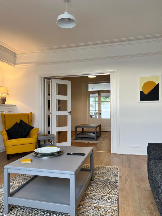 Heathcliff - 5 Bedroom House In Town Centre Tenby Exterior foto