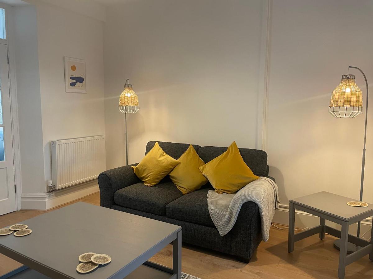 Heathcliff - 5 Bedroom House In Town Centre Tenby Exterior foto