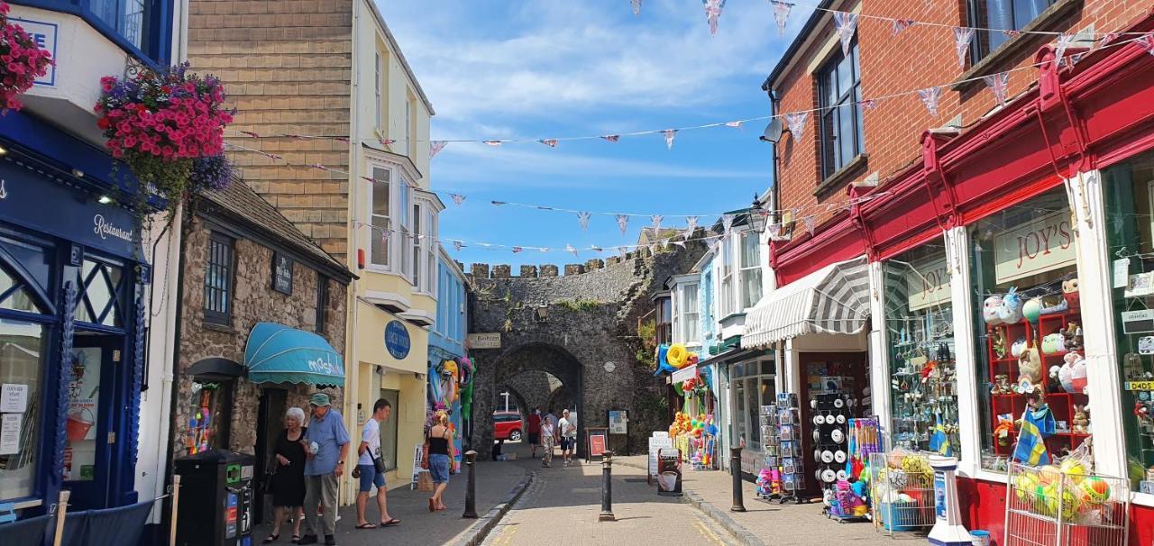 Heathcliff - 5 Bedroom House In Town Centre Tenby Exterior foto